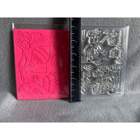 Christmas Wishes & Santas Workshop Silicone Stamp & Embossing Mat Set - Picture 4 of 4
